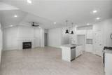 1000 Autumn Royal Avenue - Photo 11