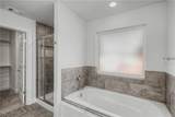 1000 Autumn Royal Avenue - Photo 22
