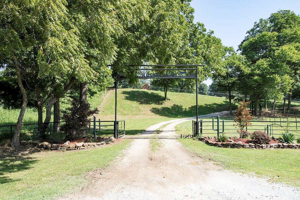 10592 Phillips Cemetery Road - Photo 1 10592 Phillips Cemetery Road - Photo 1