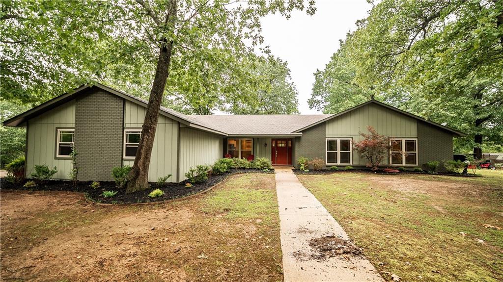 15273 Lakewood Dr - Photo 1