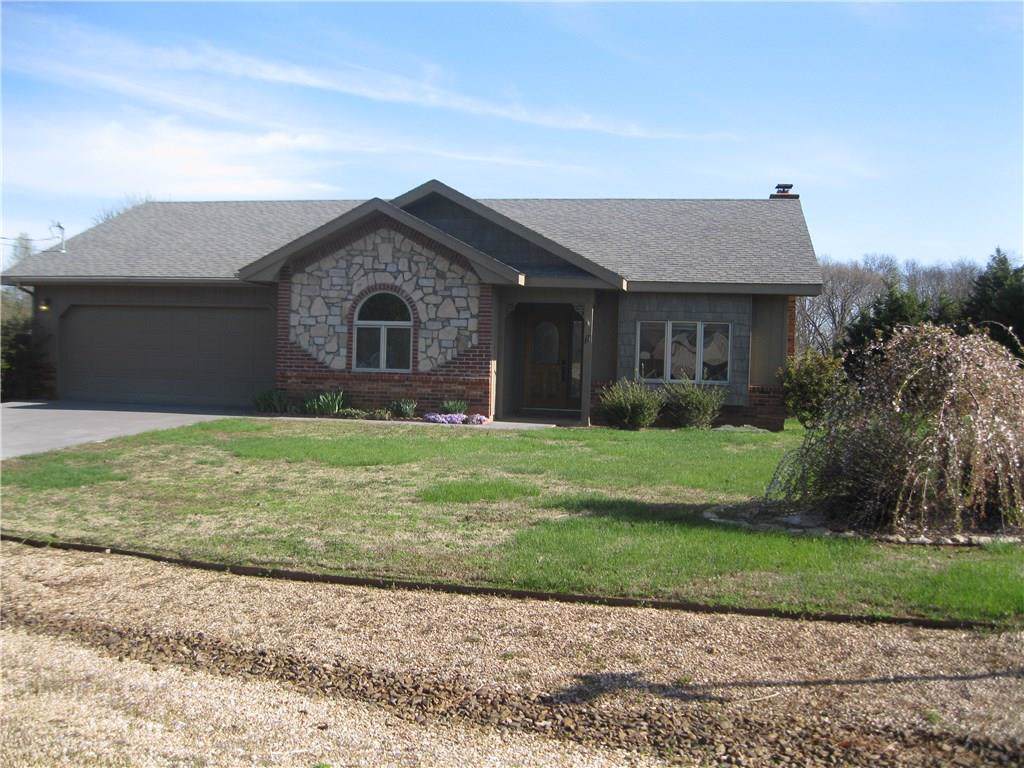 17 Kirkcaldy Dr - Photo 1