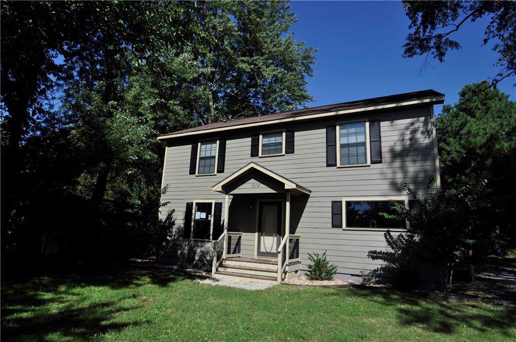 612 Main Street - Photo 1