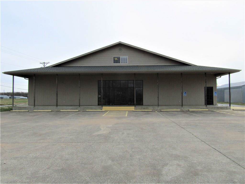 605 Main St - Photo 1