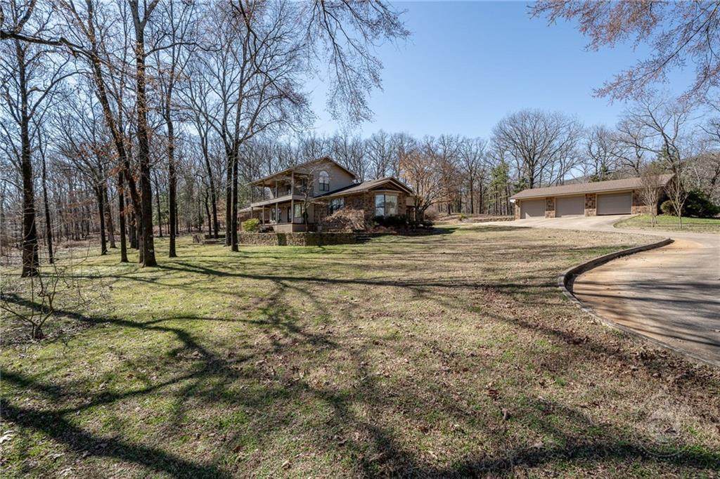 1100 W John Wright Ln - Photo 1