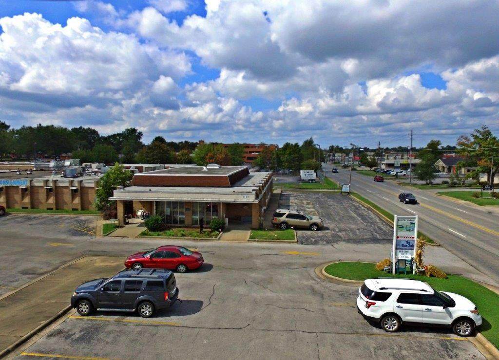 1140 Walnut Street - Photo 1