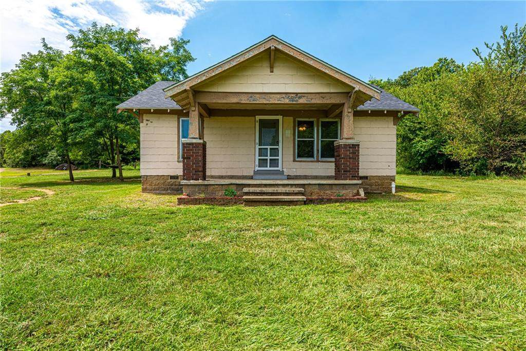 11645 Highway 16 - Photo 1