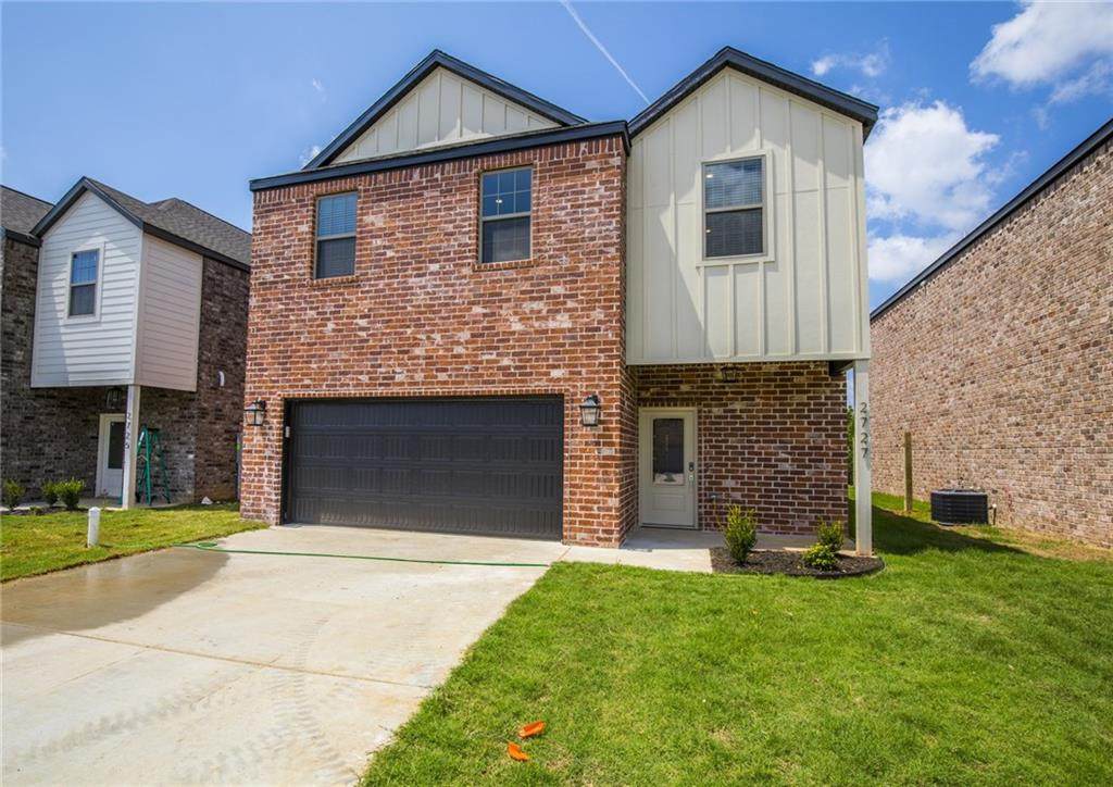 2721 Livingston Square - Photo 1