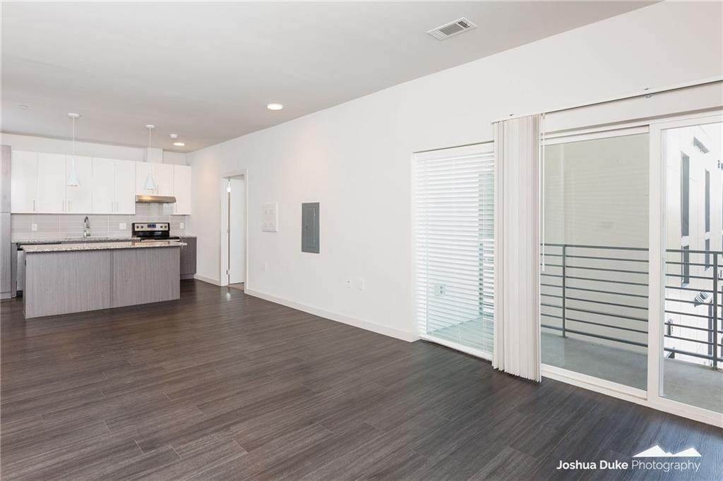 3959 Steele Boulevard - Photo 1
