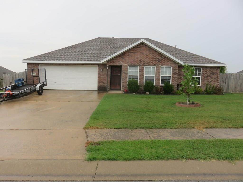 210 Washburn Drive - Photo 1