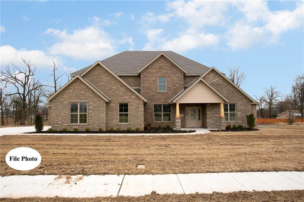 1502 Lake Estates Drive - Photo 1