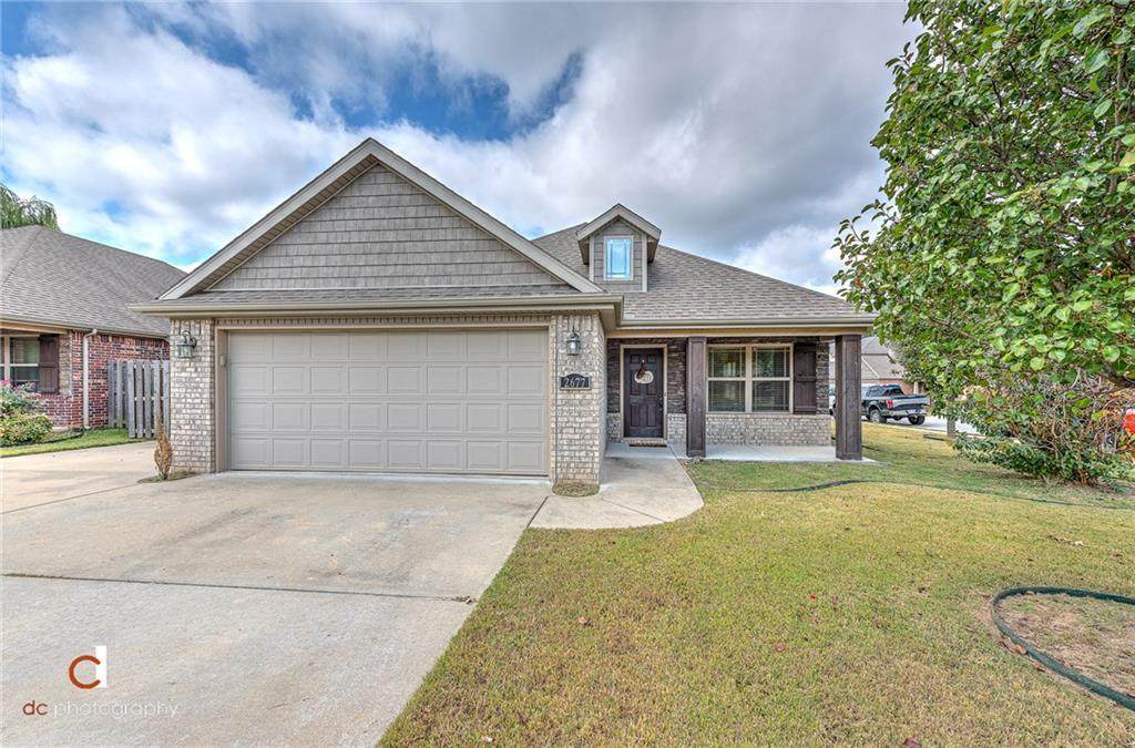 2677 Barcelona Avenue - Photo 1