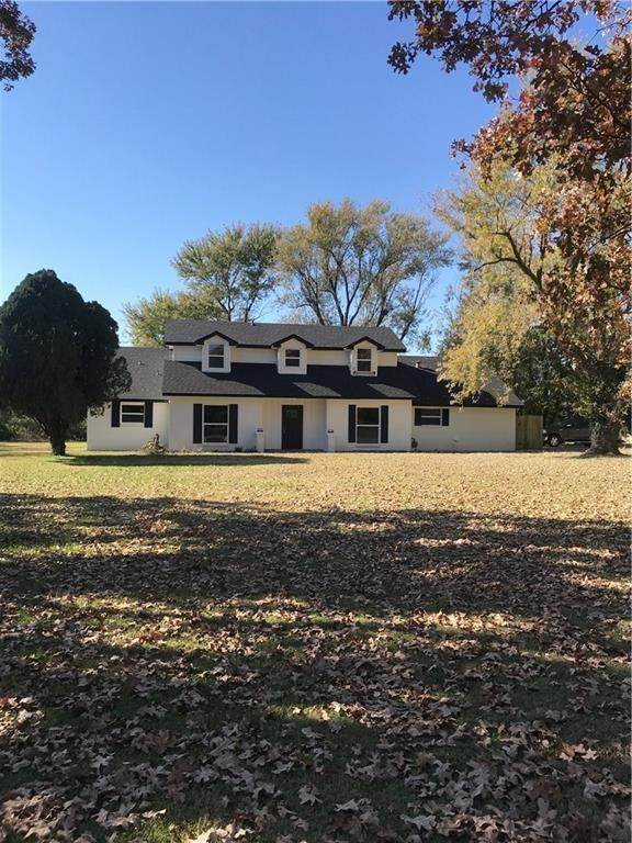1301 Morris Avenue - Photo 1