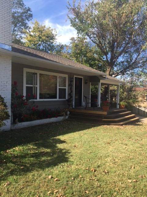 1351 Kings Drive - Photo 1