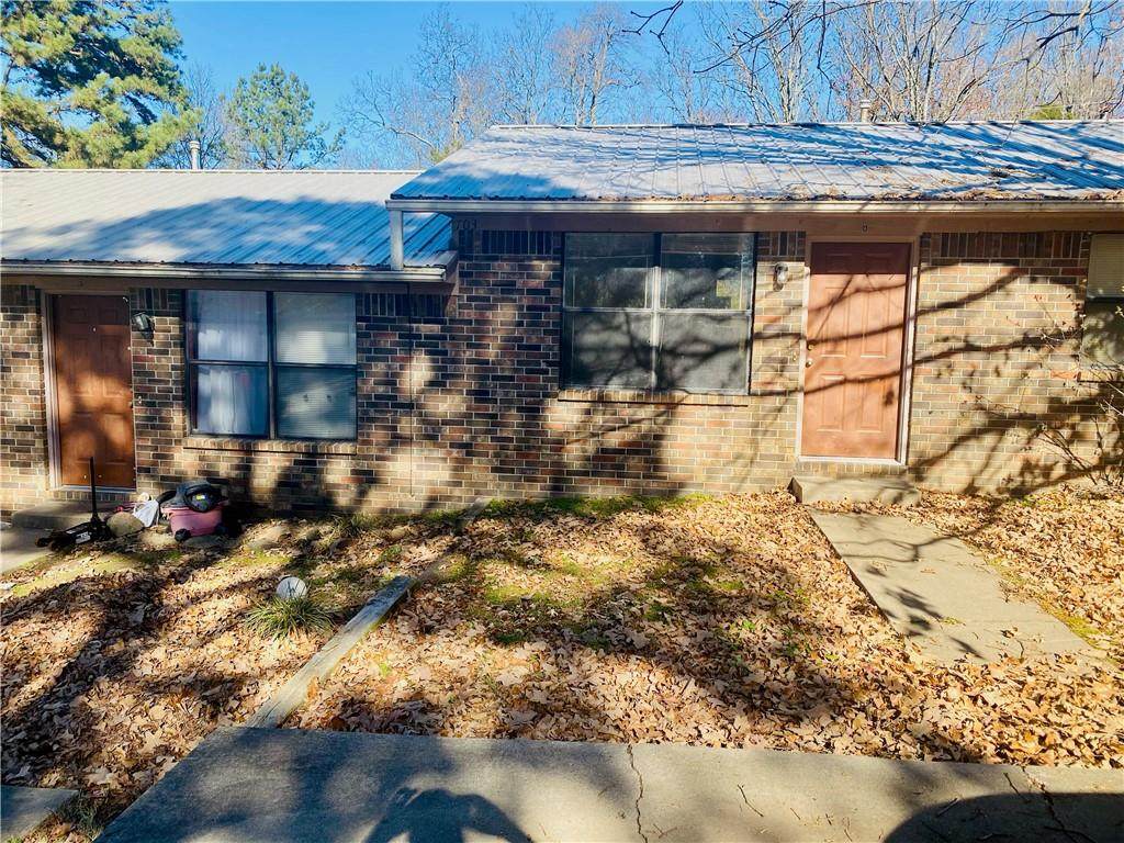 703 Skyline Drive - Photo 1