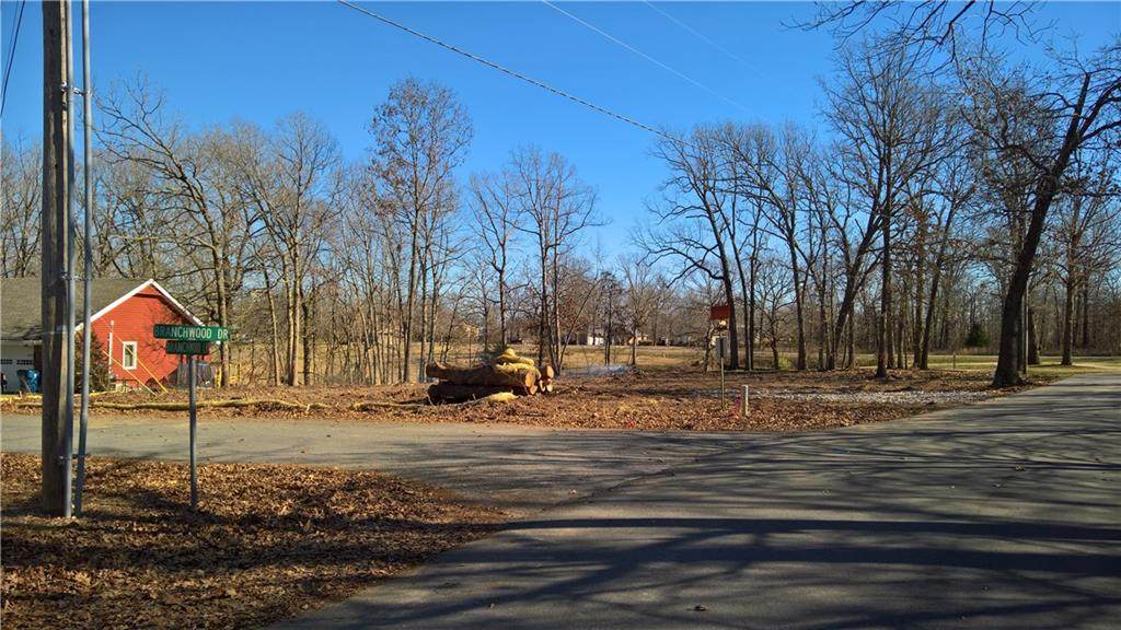 2 Branchwood Drive - Photo 1