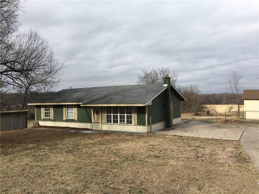 17528 Mateer Road - Photo 1
