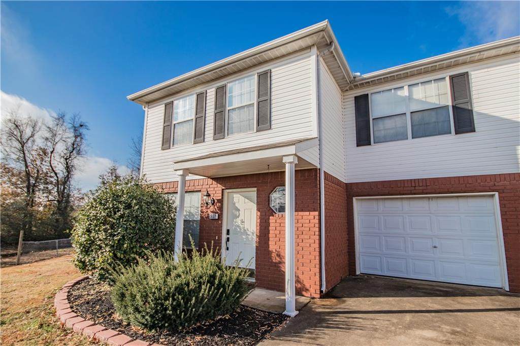 1410 O Street - Photo 1