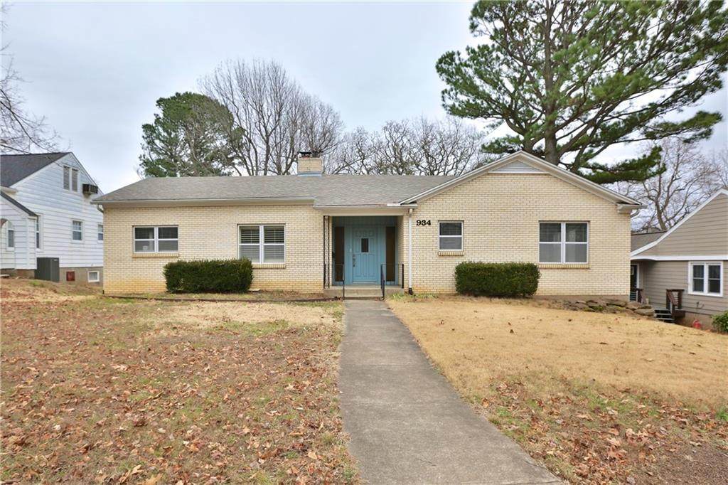 934 Park Avenue - Photo 1