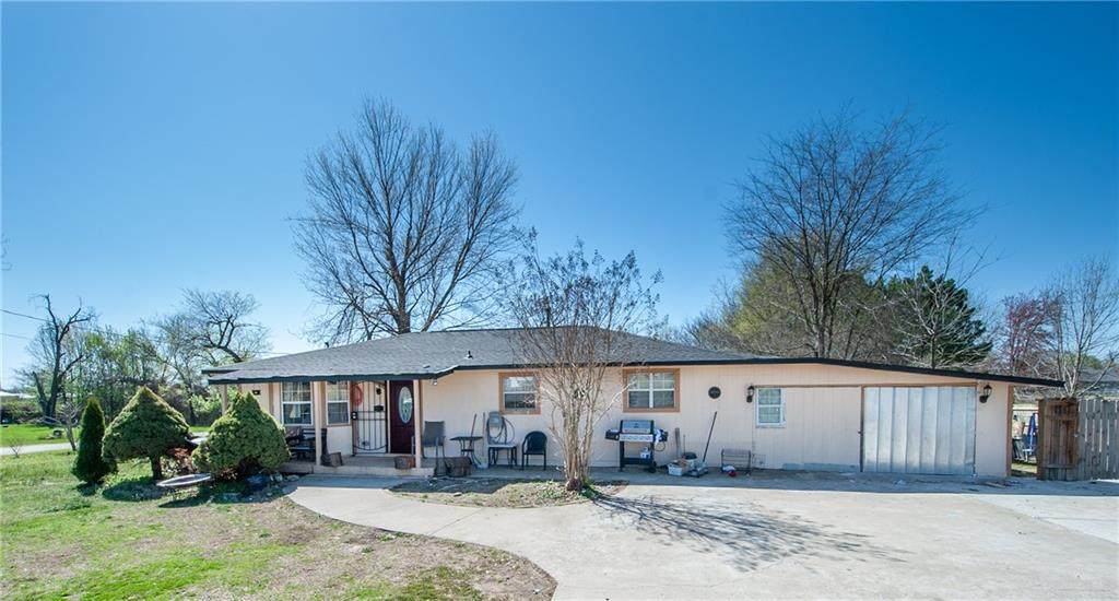 812 Lilac Street - Photo 1