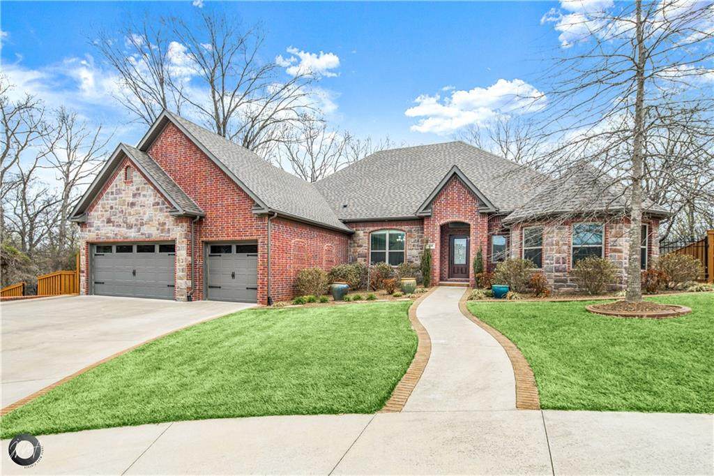 306 Sheridan Lane - Photo 1