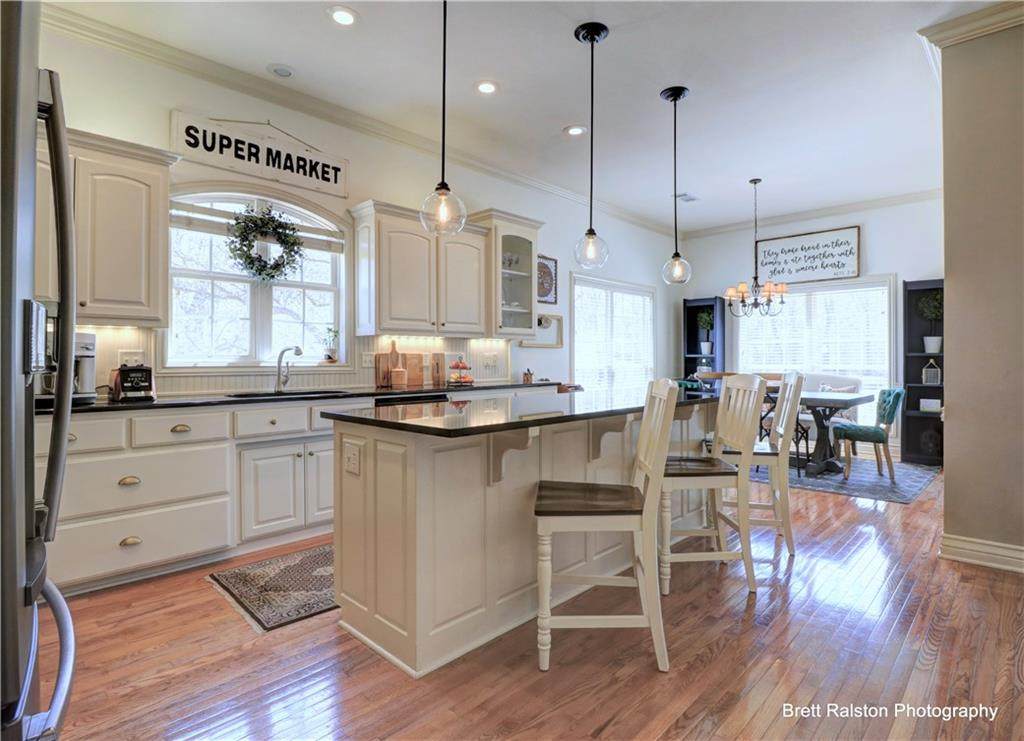 28 Stonehenge Drive - Photo 1