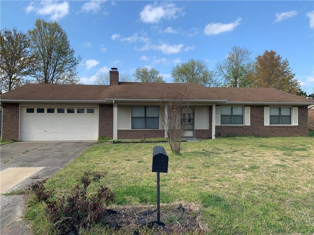 1105 Geneva Street - Photo 1
