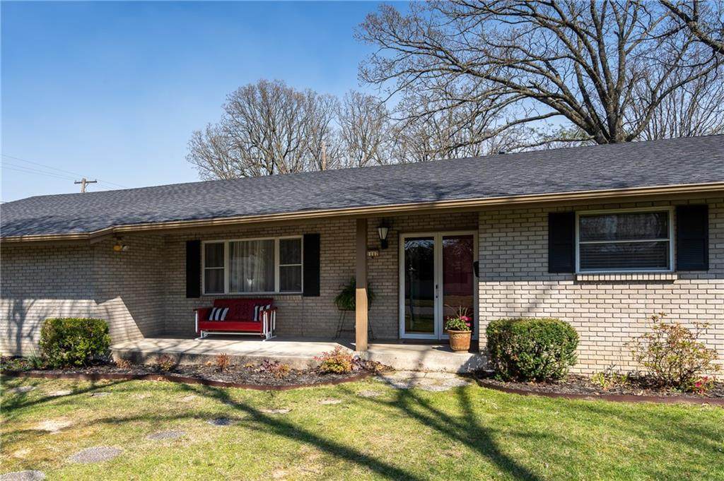 1117 Cheyenne - Photo 1