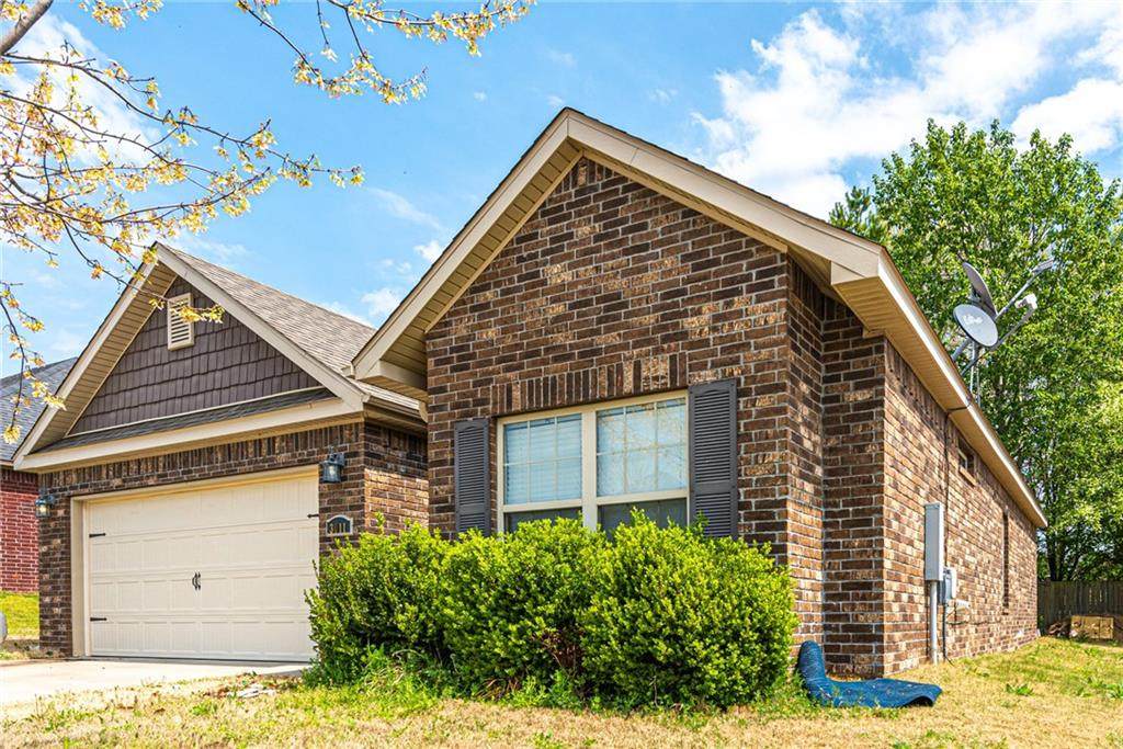 3011 Hook Lane - Photo 1