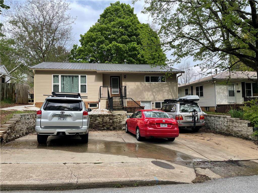 328 Duncan Avenue - Photo 1