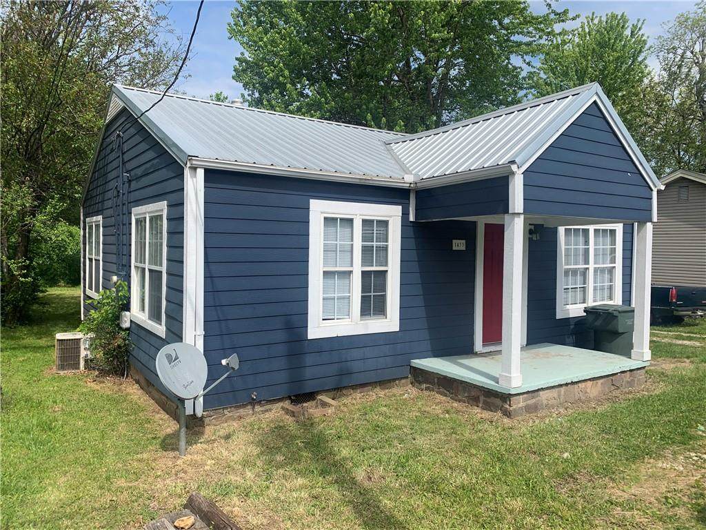 1433 Garland Avenue - Photo 1