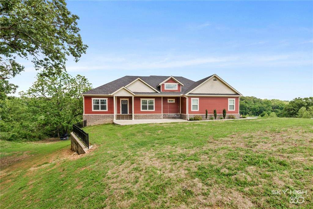 224 Whitfield Drive - Photo 1