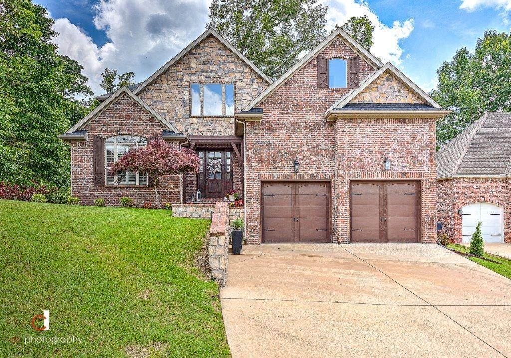 7008 Inglewood Drive - Photo 1