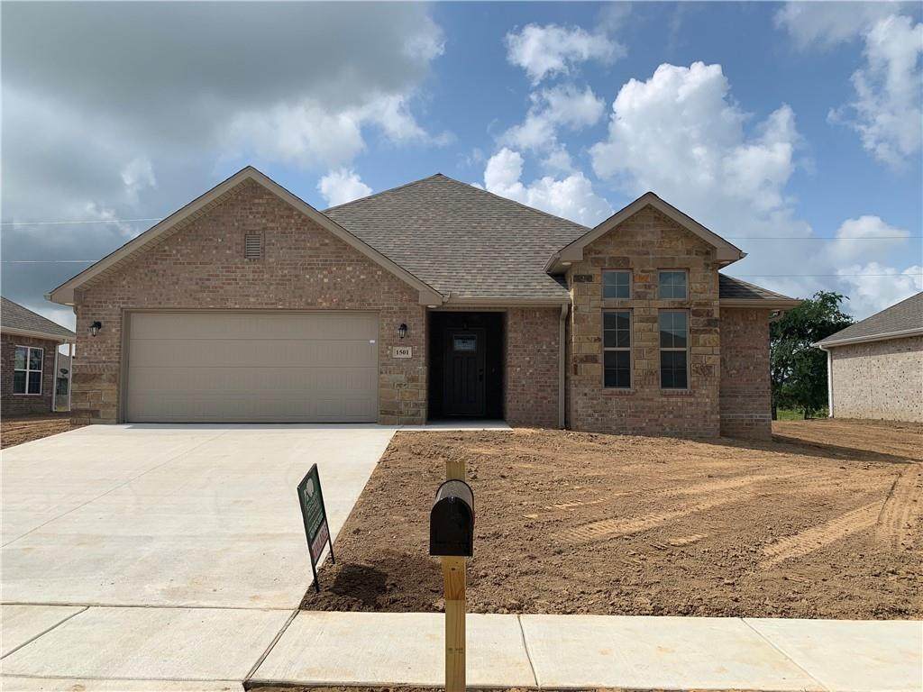 1501 Emma Street - Photo 1