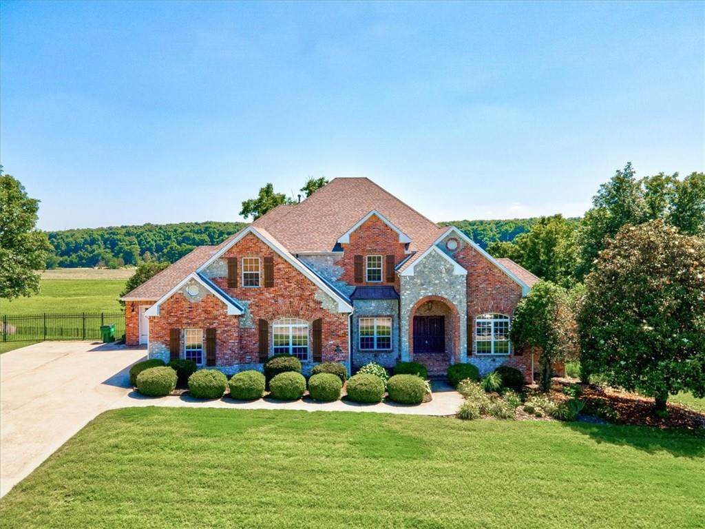 7135 Sunset Ridge Circle - Photo 1