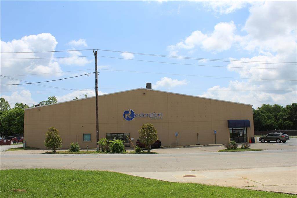 682 Government Avenue - Photo 1