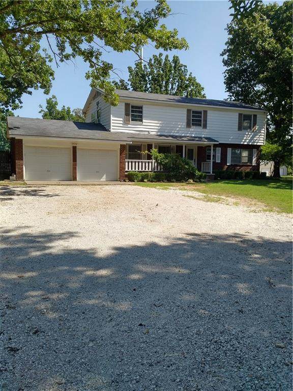 1720 Zion - Photo 1