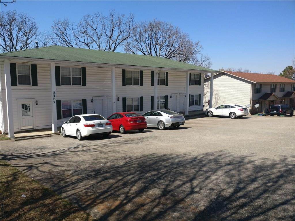 2437 Brophy Avenue - Photo 1
