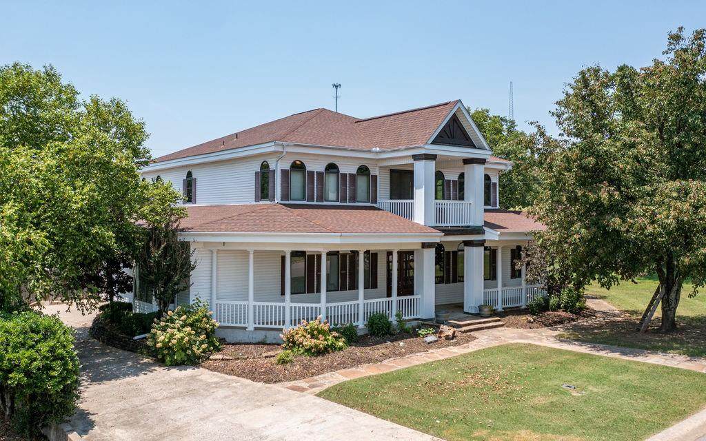1421 Alma North Street - Photo 1