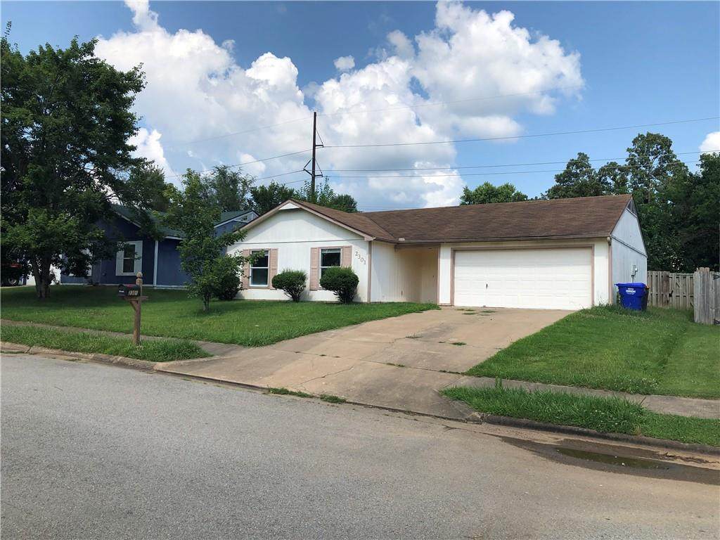 2301 17Th Street - Photo 1