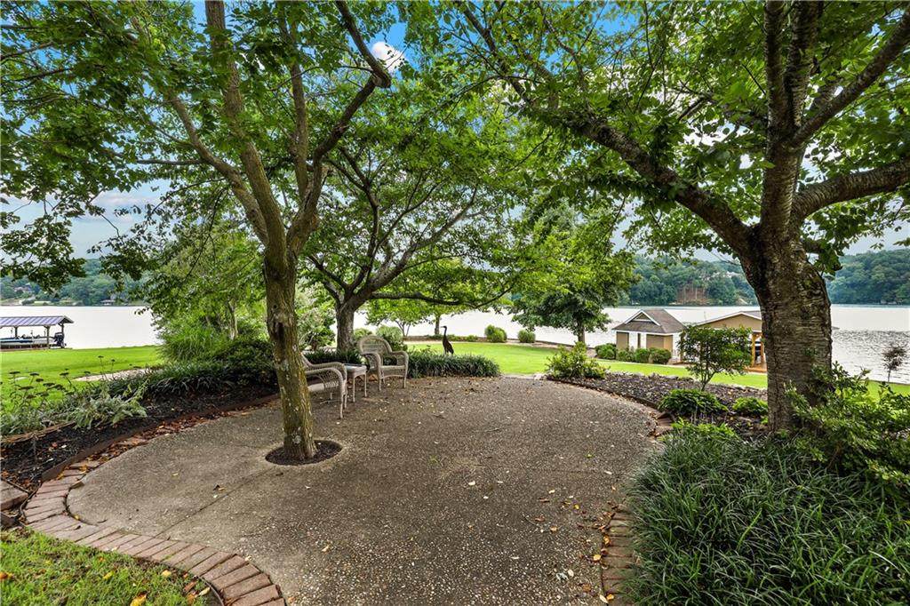 61 Mayfair Drive - Photo 1