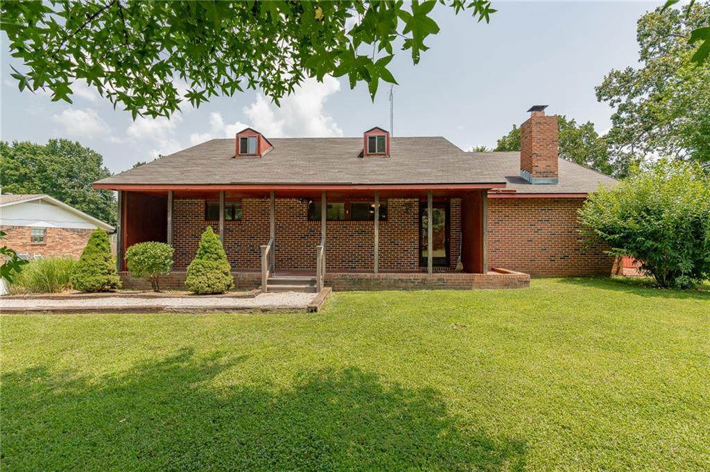 1317 Castle View Drive - Photo 1