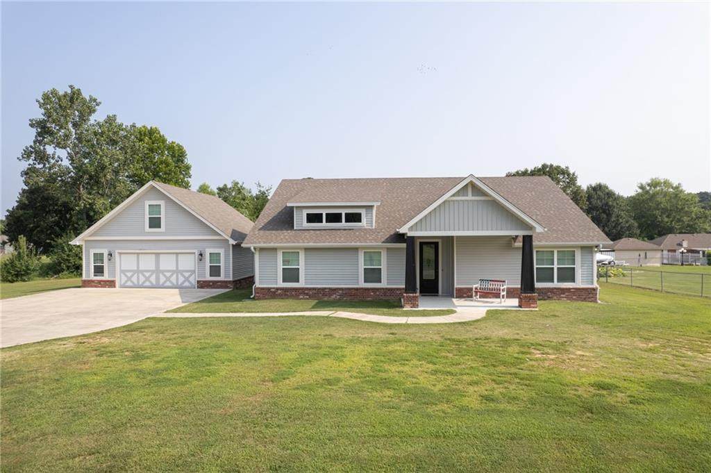 5816 Cedarlakes Circle - Photo 1