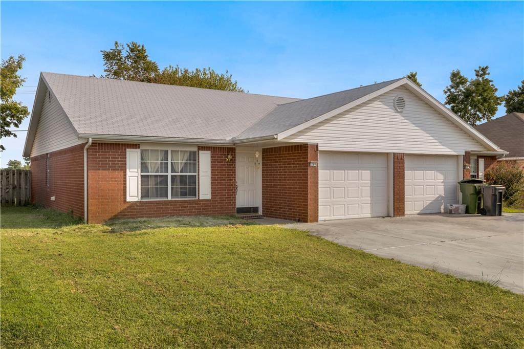 705 & 707 Eastview Drive - Photo 1