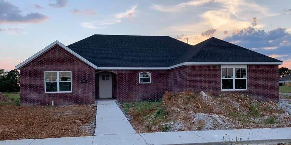 332 Tacoma Street - Photo 1