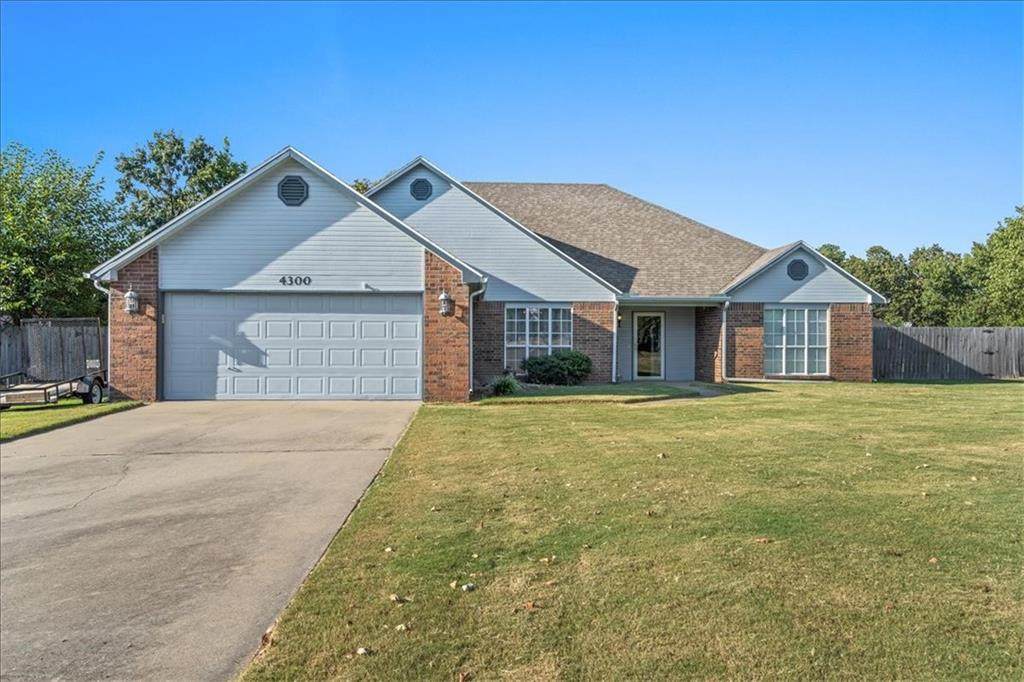 4300 Cody Avenue - Photo 1