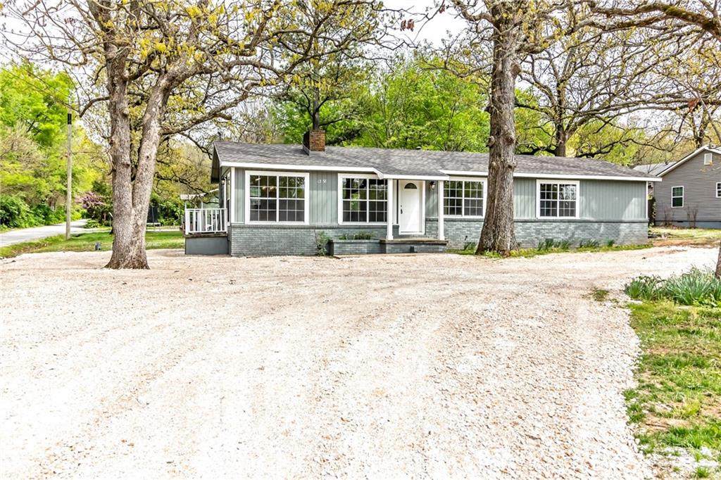 1358 Lewis Avenue - Photo 1