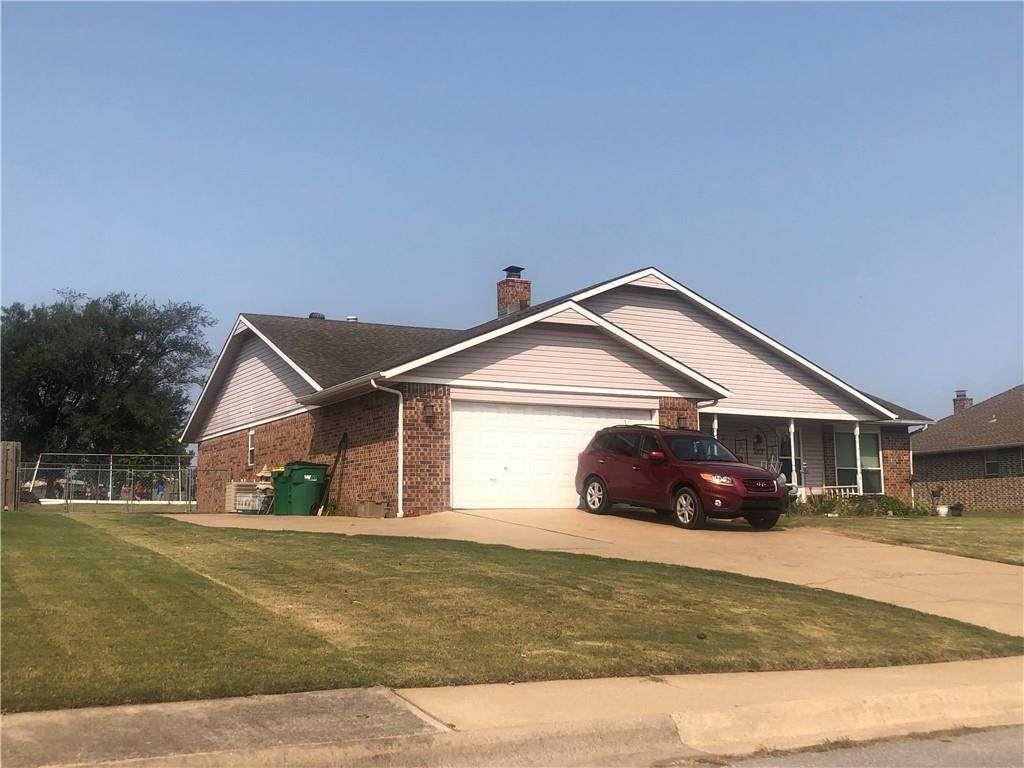 1802 Carrie Place - Photo 1