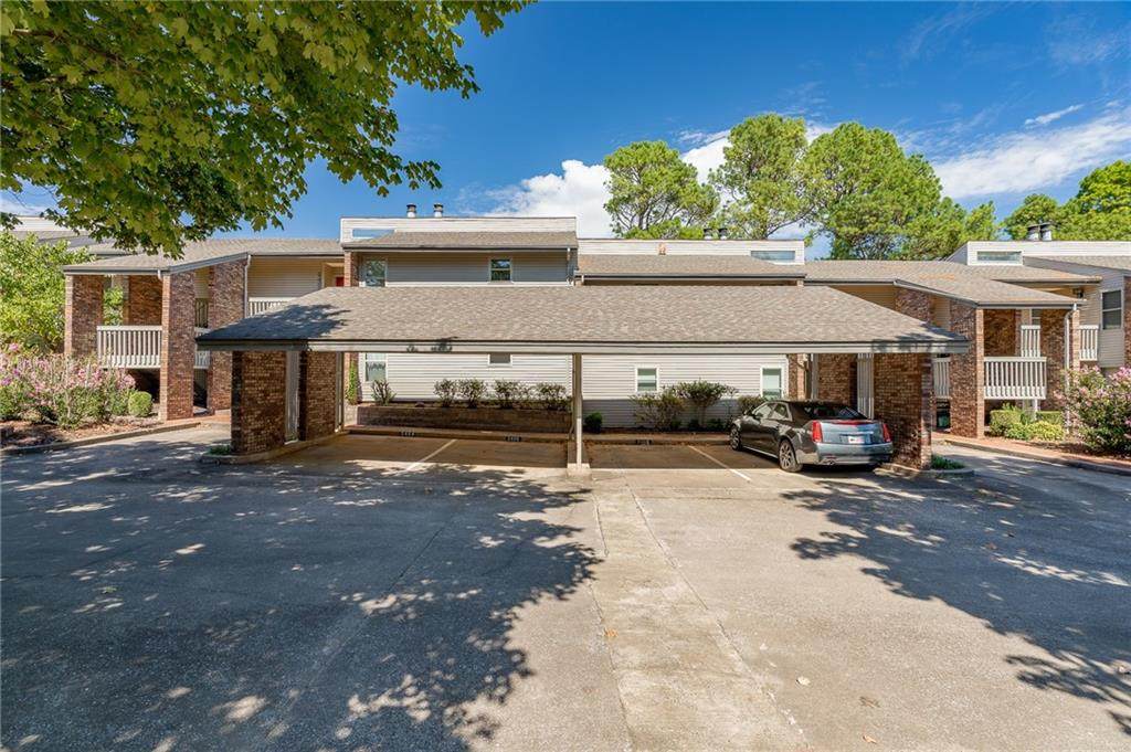 2466 Sweetbriar Drive - Photo 1