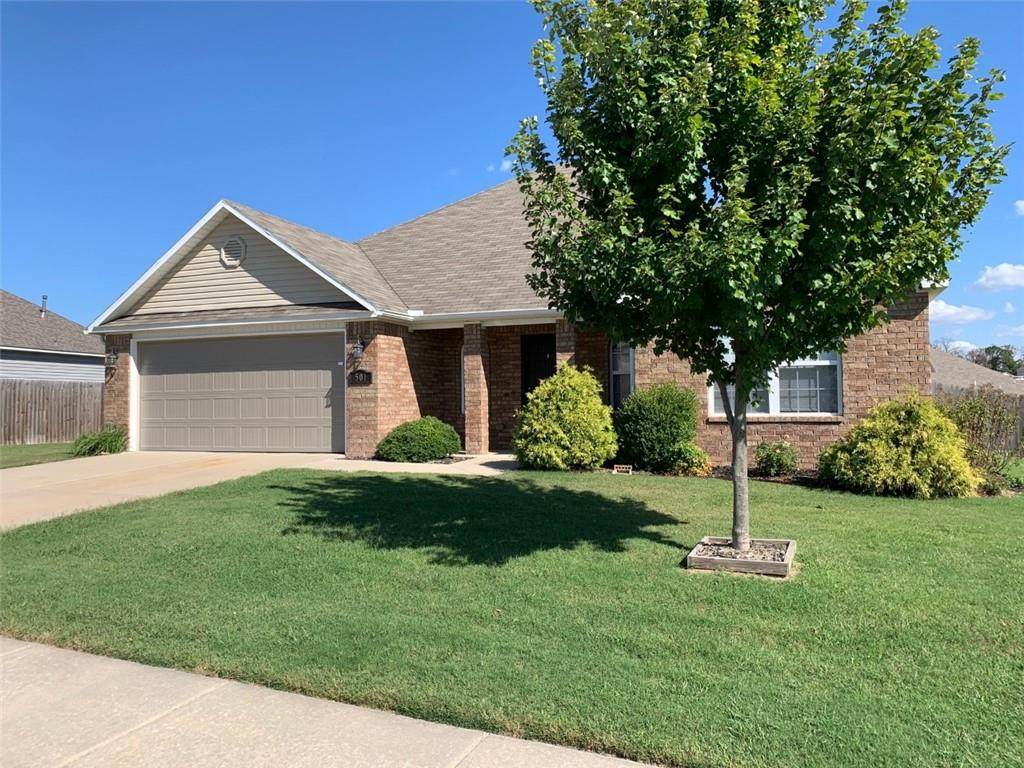 501 Driftwood Street - Photo 1