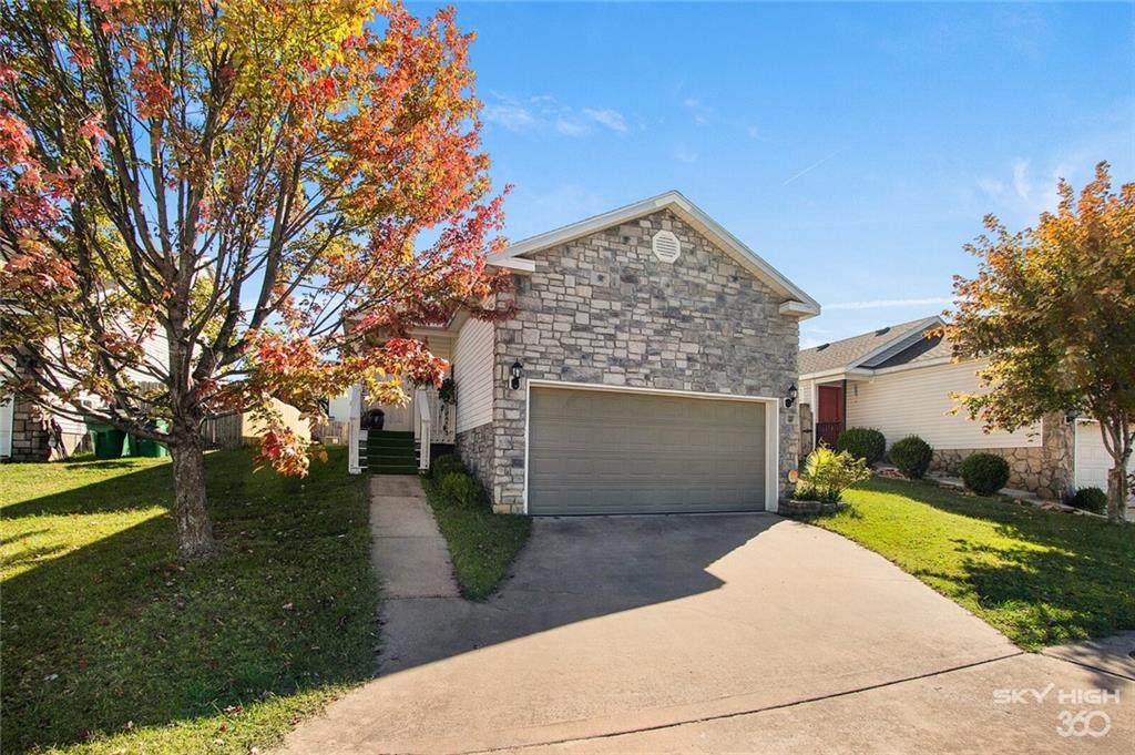 731 Suffolk Cove - Photo 1